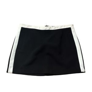 Forever21 Black and White Mini Skirt Size M